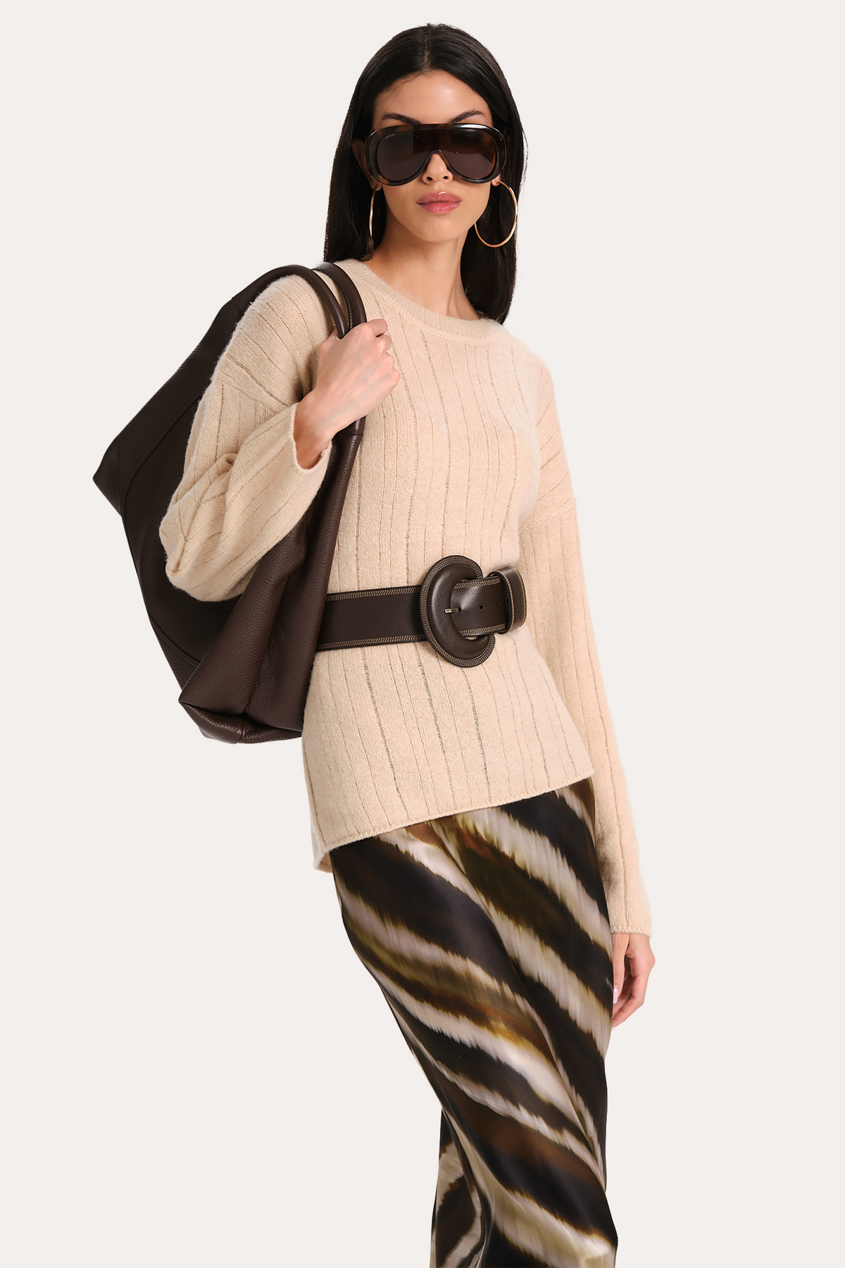 Round Buckle Leather Belt