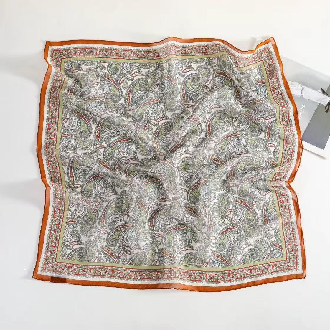 100% Mulberry Silk Women's Square Scarf 68 × 68 cm – Hand-Rolled Printed Silk Neck Scarf