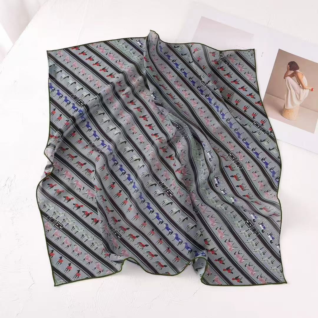 100% Mulberry Silk Women's Square Scarf 68 × 68 cm – Hand-Rolled Printed Silk Neck Scarf