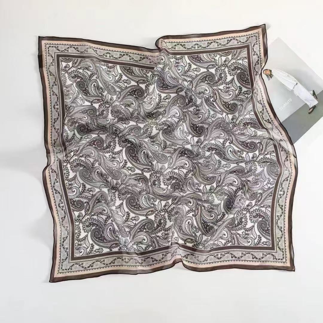 100% Mulberry Silk Women's Square Scarf 68 × 68 cm – Hand-Rolled Printed Silk Neck Scarf