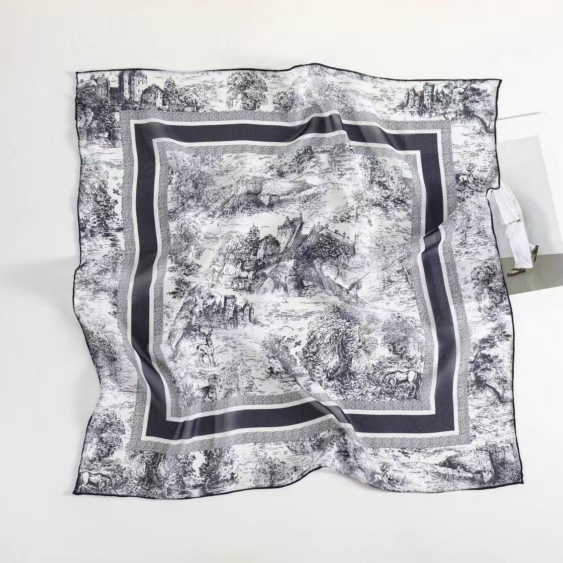 100% Mulberry Silk Women's Square Scarf 68 × 68 cm – Hand-Rolled Printed Silk Neck Scarf
